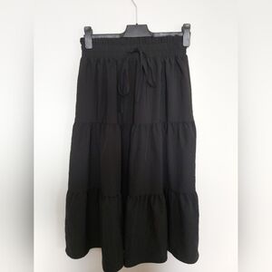 SHEIN Midi Black Skirt